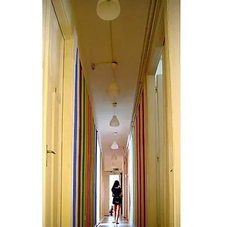 Westend Hostel *