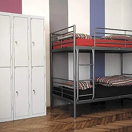 Westend Hostel *