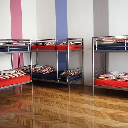 Westend Hostel *
